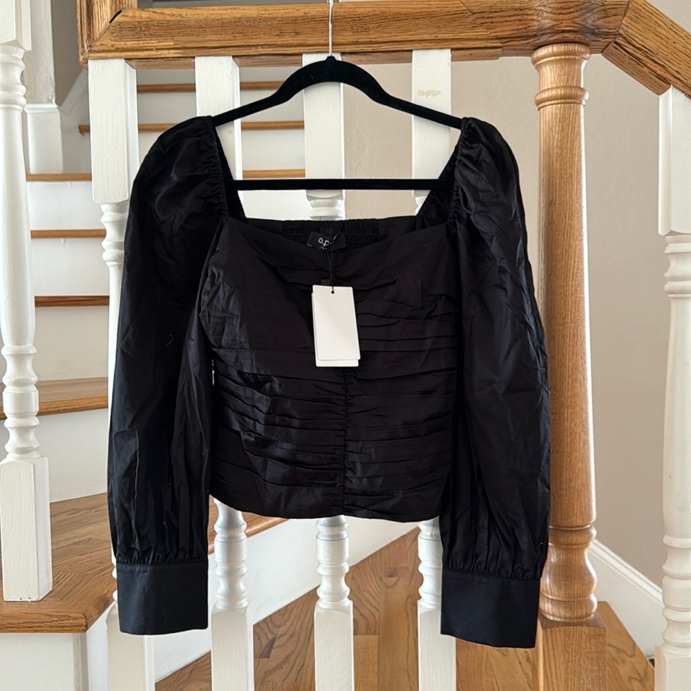 Few Moda Carolyn top new with tags